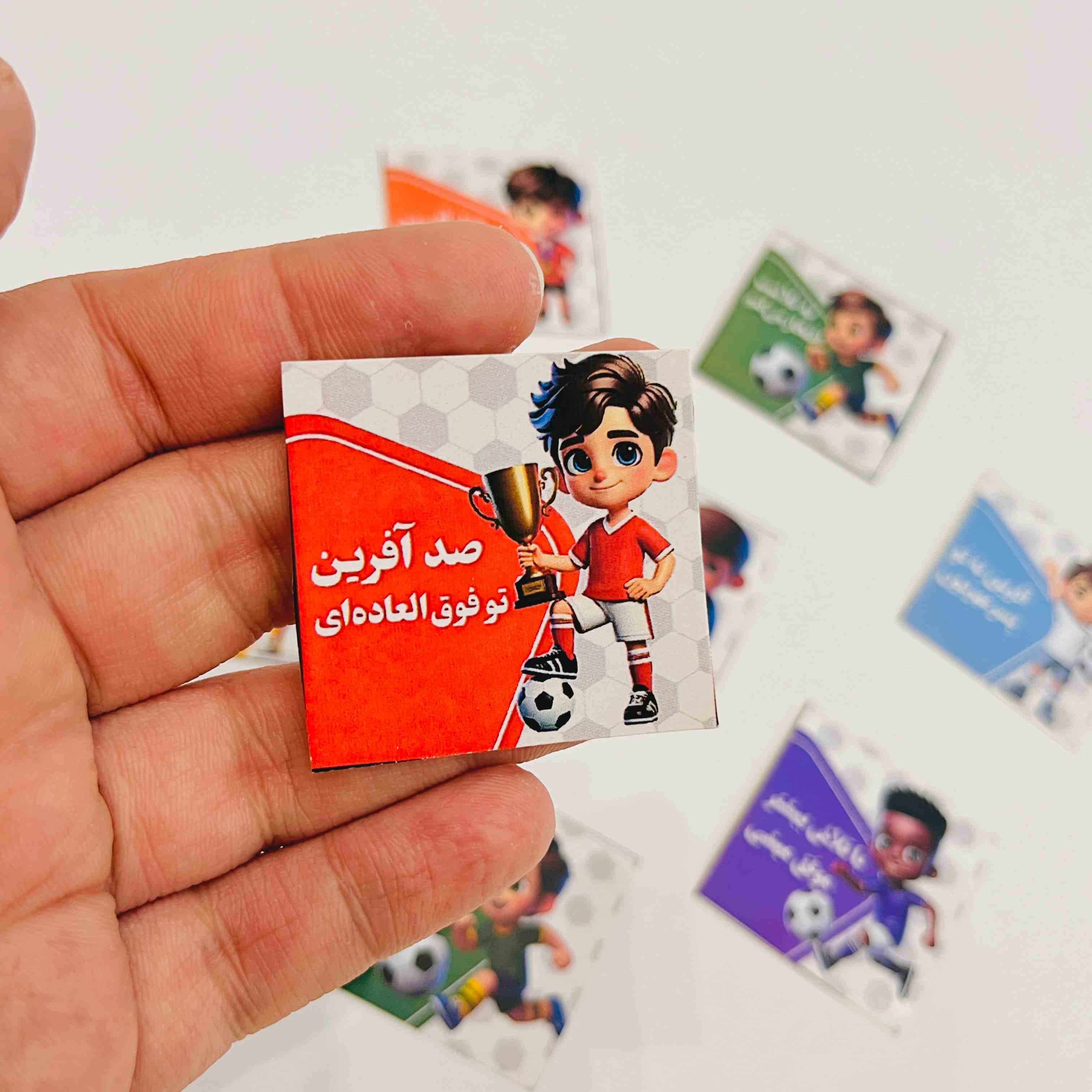 برچسب پسر فوتبالیست /۳۵ عددی /برش خورده